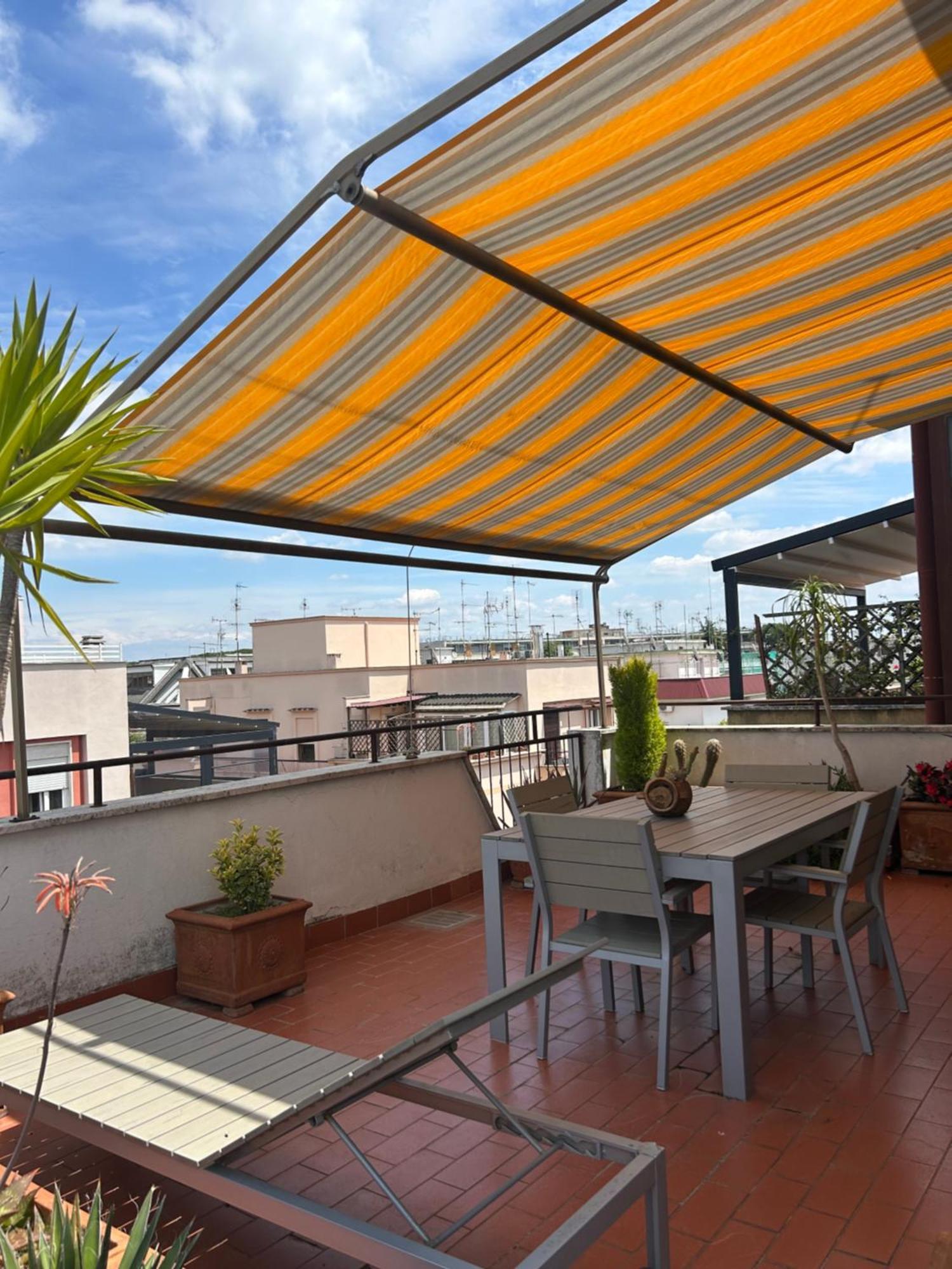 Appartamento Con Terrazza Vicino Gemelli E Vaticano Rome